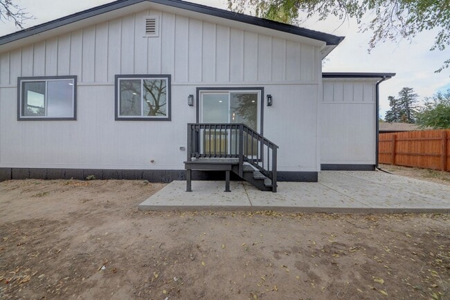 7001 W 48th Ave in Wheat Ridge, CO - Foto de edificio - Building Photo