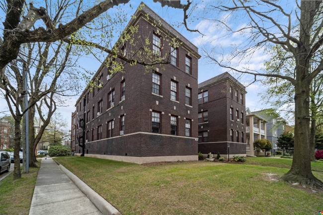 1416 Hampton Blvd in Norfolk, VA - Building Photo - Building Photo