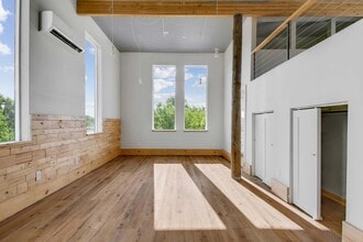 Lofts at 305 in Bryan, TX - Foto de edificio - Building Photo