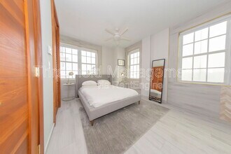 820 Ocean Dr in Miami Beach, FL - Building Photo - Building Photo