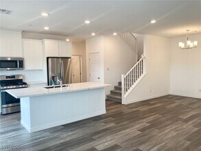 3724 Canis Minor Ln in Henderson, NV - Foto de edificio - Building Photo