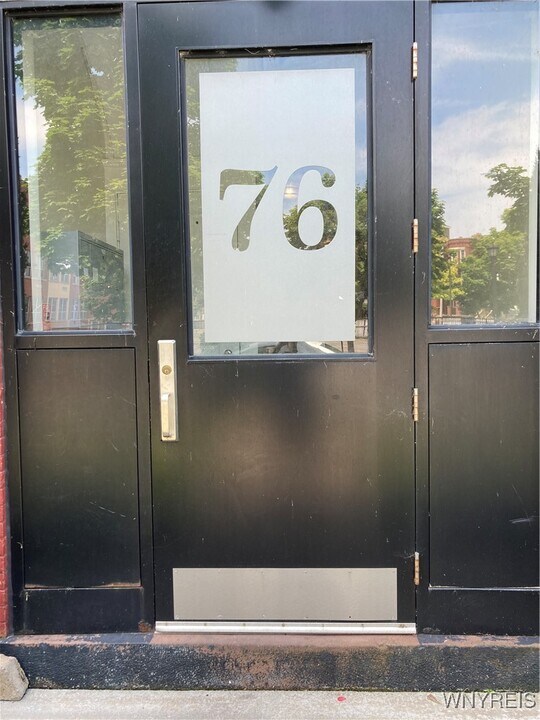 76 Tracy St in Buffalo, NY - Building Photo