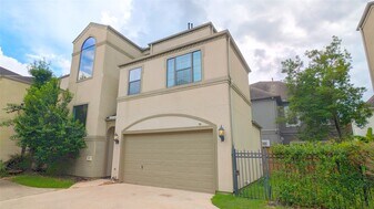 1307 Riverine Ct in Houston, TX - Building Photo