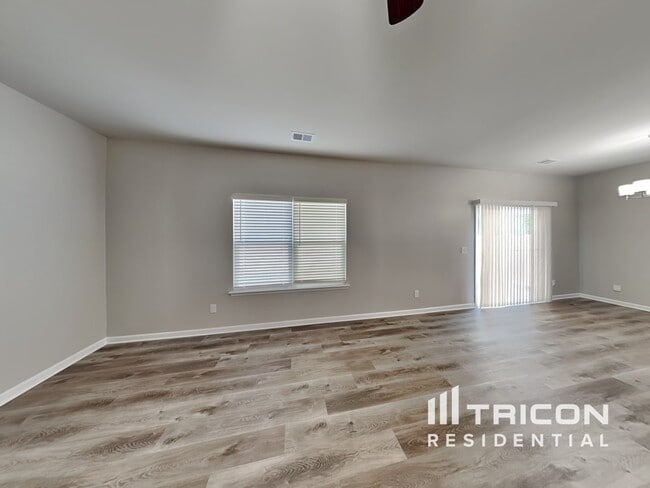 134 Spring Knoll Dr in Charlotte, NC - Building Photo - Building Photo