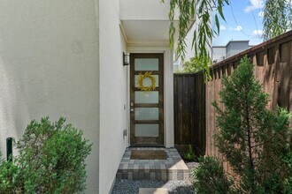 3205 Baron St in Houston, TX - Building Photo - Building Photo