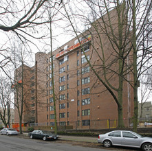 Williams Plaza in Portland, OR - Building Photo - Building Photo