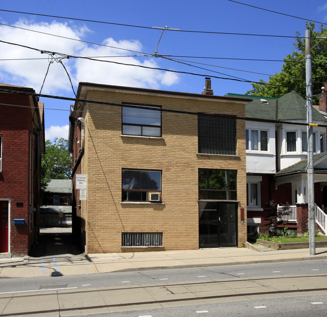 168 Oakwood Ave in Toronto, ON - Building Photo - Primary Photo