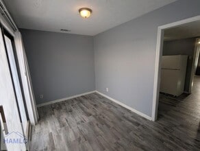 79 Ivey St, Unit Full 2 Bedroom Unit in Richmond Hill, GA - Building Photo - Building Photo