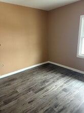 303 Franklin St in Waterloo, IA - Building Photo - Building Photo