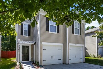 8533 Panglemont Drive in Charlotte, NC - Building Photo - Building Photo