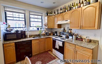 48 Babcock St in Brookline, MA - Building Photo