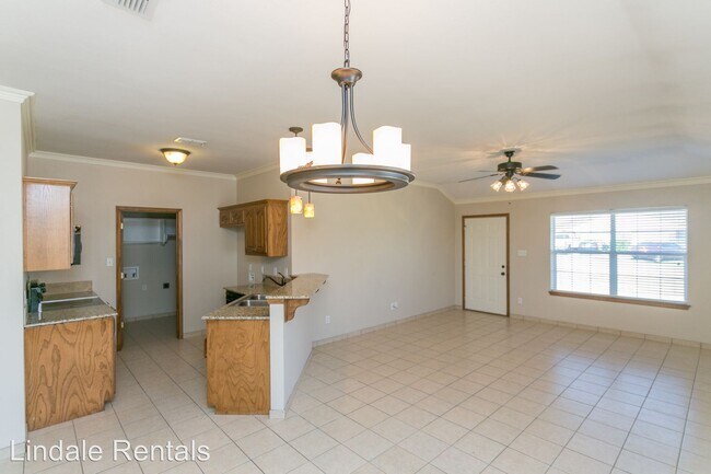 16161 Rolling Meadows Dr in Lindale, TX - Building Photo - Building Photo