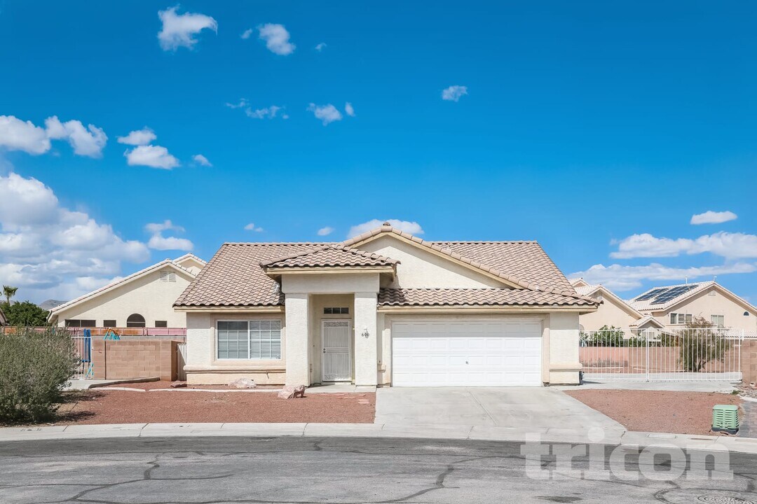 600 Rio Del Sol Dr in North Las Vegas, NV - Building Photo
