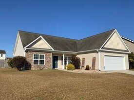 223 Emerald Ridge Rd in Jacksonville, NC - Building Photo