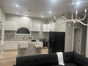 3209 Ennis St in Houston, TX - Building Photo - Building Photo