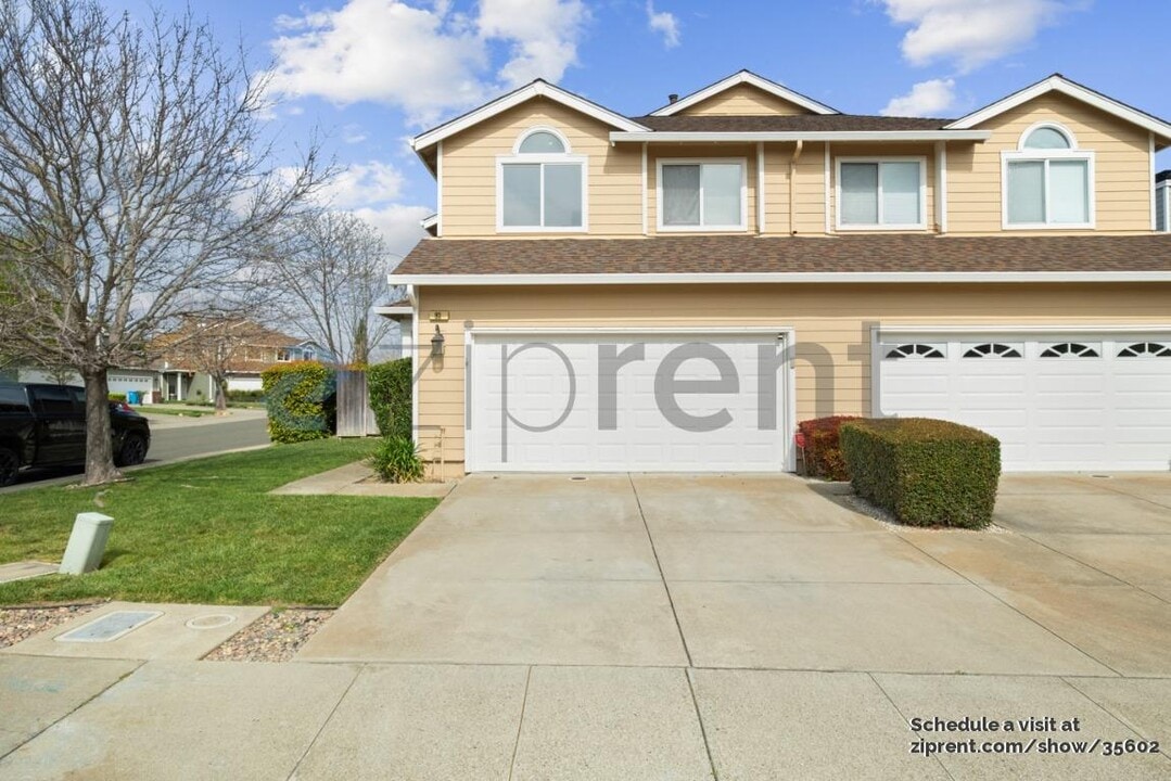 93 Del Sur St in Vallejo, CA - Building Photo