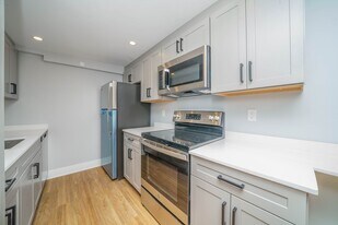 131 Sherman St, Unit #9 in Cambridge, MA - Building Photo