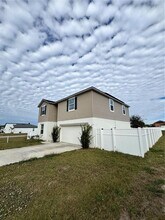 803 James Dr in Poinciana, FL - Building Photo - Building Photo