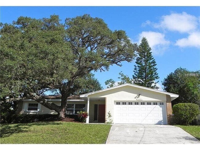 property at 1949 Sierra Cir N