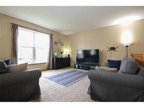 15762 Flan Ct in Apple Valley, MN - Building Photo - Building Photo