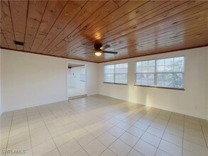 1275 Gramac Dr in North Fort Myers, FL - Building Photo - Building Photo