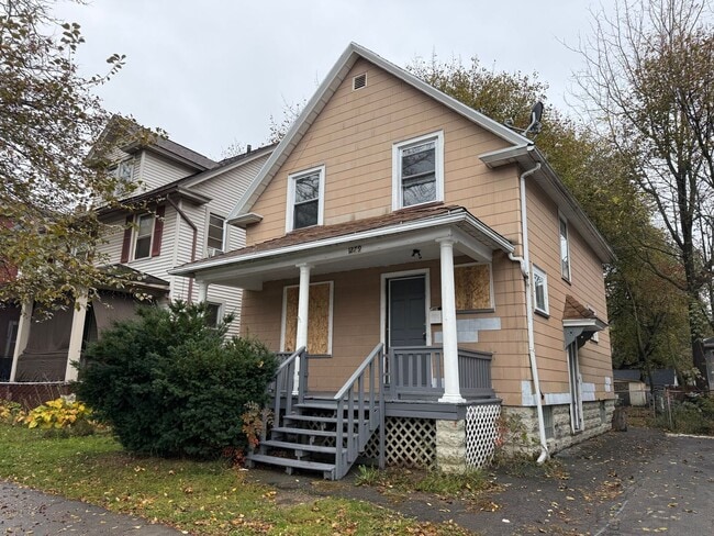 1279 North St in Rochester, NY - Building Photo - Building Photo