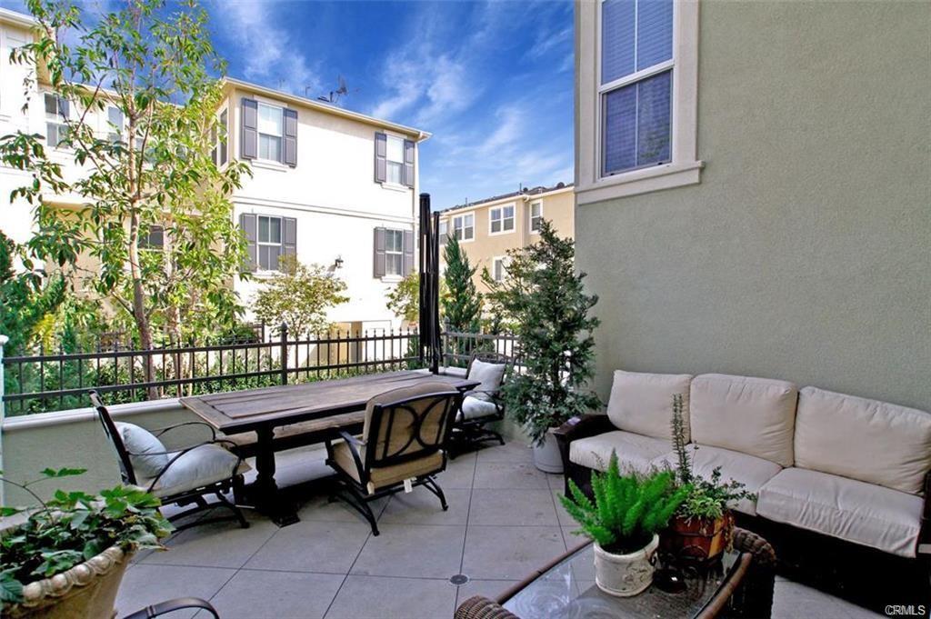 56 Fringe Tree in Irvine, CA - Building Photo