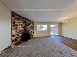8137 Haystack Dr in Sacramento, CA - Building Photo - Building Photo