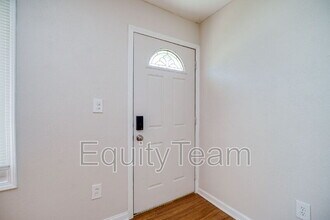 9751 Marino Dr in Cincinnati, OH - Building Photo - Building Photo