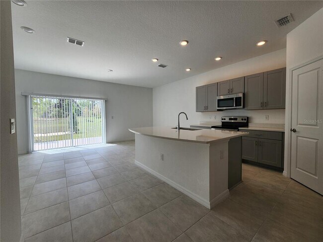 2620 Penguin Blvd in Davenport, FL - Building Photo - Building Photo