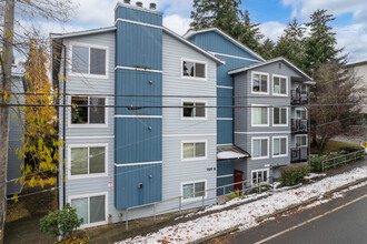 Bitter Lake Vista Apartments in Seattle, WA - Building Photo - Building Photo