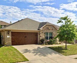 443 Hayes St in Lavon, TX - Building Photo