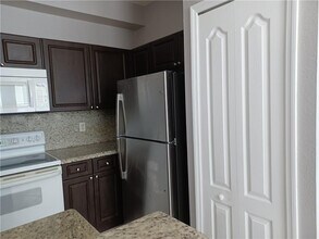 4321 SW 160th Ave in Miramar, FL - Building Photo - Building Photo