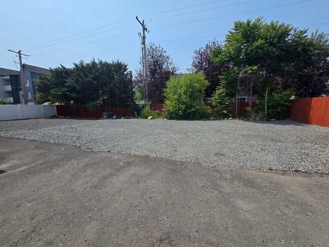 1702 W Lee St in Moses Lake, WA - Building Photo - Building Photo