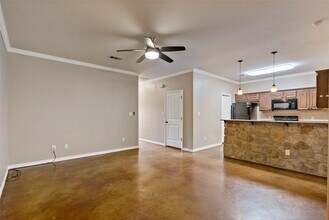3320 General Pkwy in College Station, TX - Building Photo - Building Photo