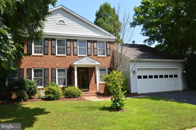 7585 Seabrook Ln in Springfield, VA - Building Photo - Building Photo