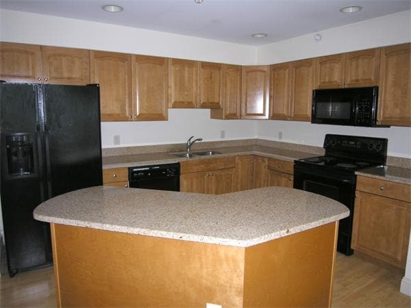 3 Abbott Ln in Concord, MA - Building Photo - Building Photo