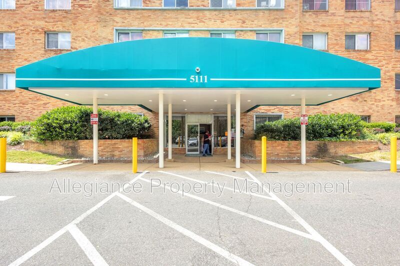 5111 8th Rd S in Arlington, VA - Building Photo