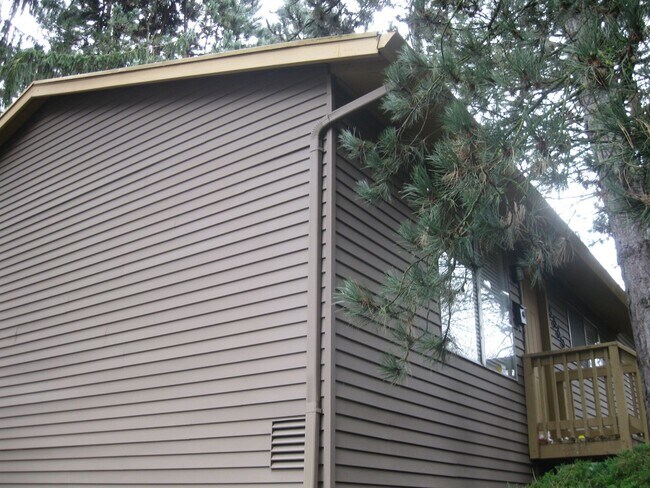 property at 3335-3337-3337 SE 9th Ave
