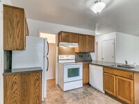 420 W Daws St photo'