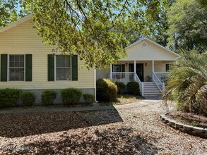 1865 Oak Harbour Dr SW in Ocean Isle Beach, NC - Building Photo - Building Photo