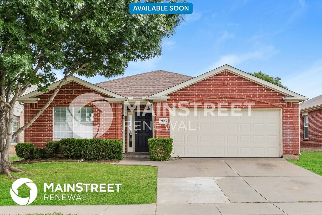 2813 Stonewall Ln in Fort Worth, TX - Building Photo