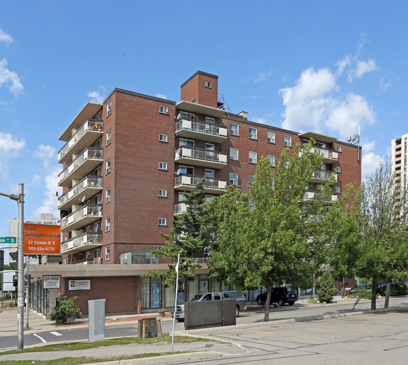 Main Street Apartments in Hamilton, ON - Building Photo