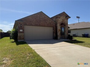 1314 Briscoe Ct in Copperas Cove, TX - Foto de edificio - Building Photo