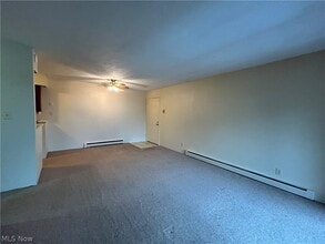 200 Fernwood Rd in Wintersville, OH - Building Photo - Building Photo