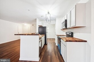 2155 Scotts Crossing Ct, Unit 101 in Annapolis, MD - Building Photo - Building Photo