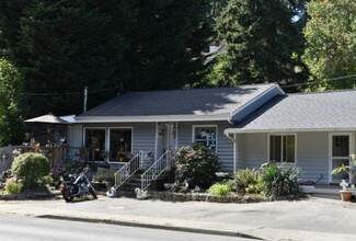 19671 15th Ave NE in Shoreline, WA - Foto de edificio - Building Photo