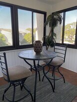 608 Windrush Bay Dr in Tarpon Springs, FL - Building Photo