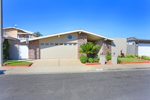 14461 Denbigh Ln in Tustin, CA - Building Photo