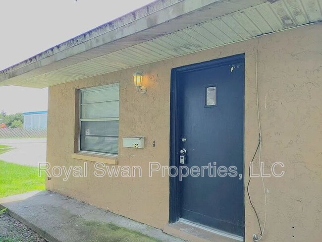 1233 W Highland St in Lakeland, FL - Building Photo - Building Photo